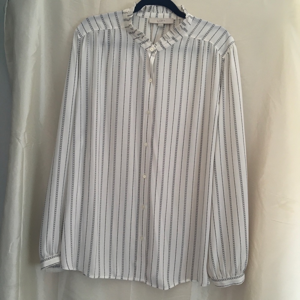 Loft Heart & Love Blouse-Excellent Condition - Picture 2 of 7